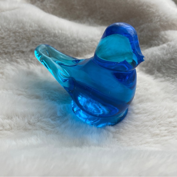 Small Blue Glass Bird Figurine - Picture 6 of 9
